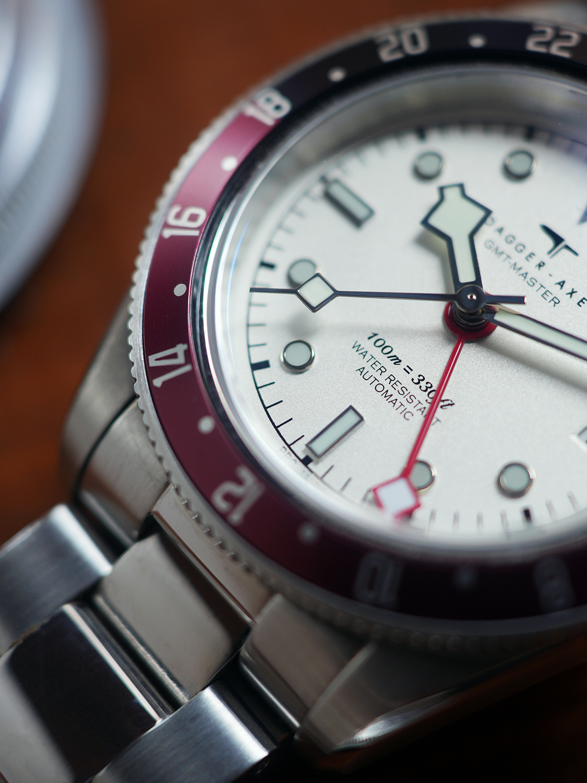 DAGGER AXE DG-B6501 watch detail - DSC05870