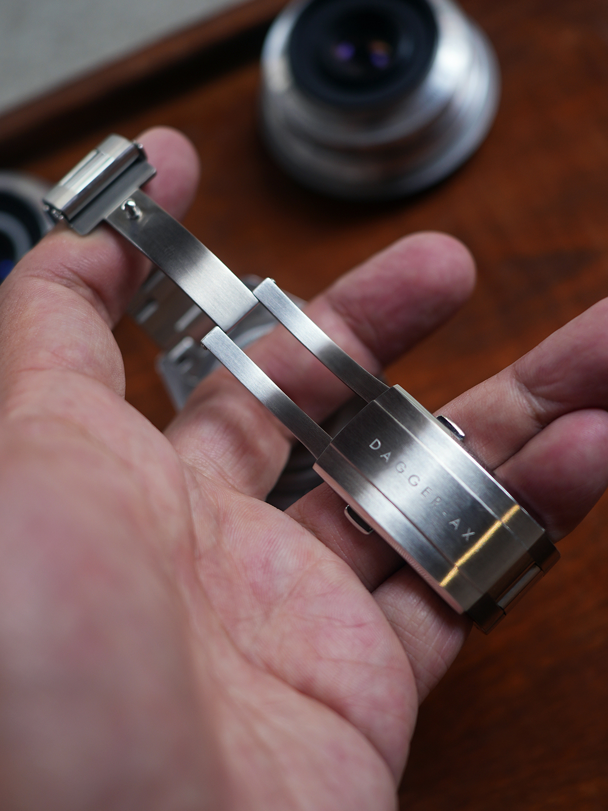 DAGGER AXE DG-B6501 watch detail - DSC05875