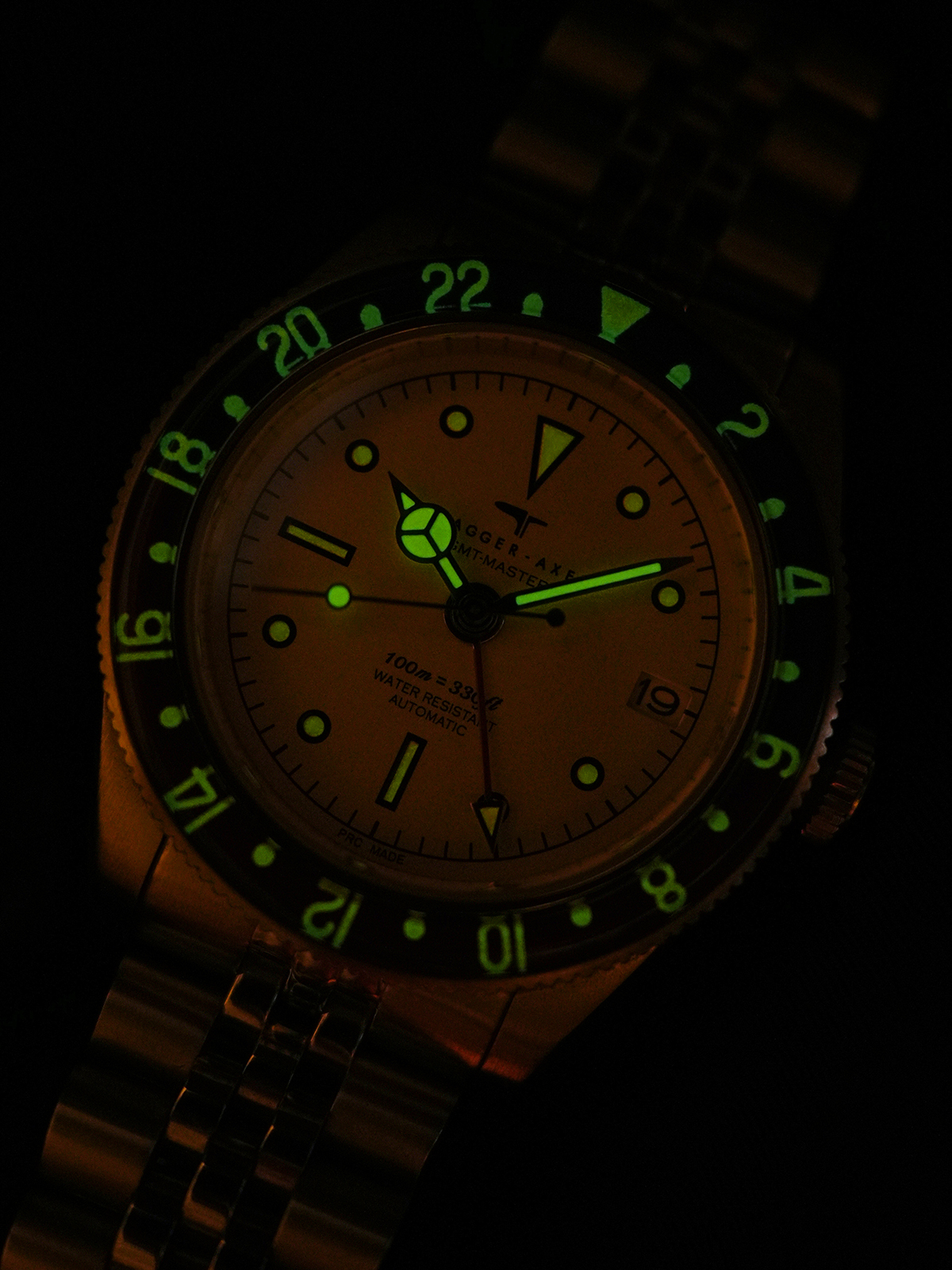 DAGGER AXE DG-B6502 watch detail - DSC05890