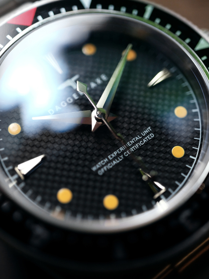 DAGGER AXE "The Experimental" Vintage Diver - Carbon Texture Dial | Ref. DG-B6540 | Tax & Duty Included