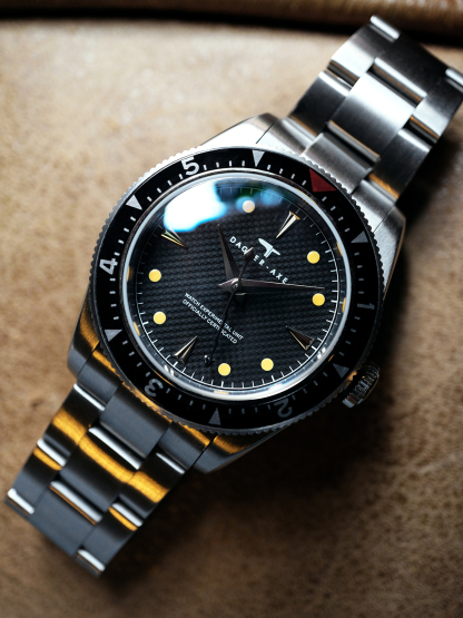 DAGGER AXE "The Experimental" Vintage Diver - Carbon Texture Dial | Ref. DG-B6540 | Tax & Duty Included