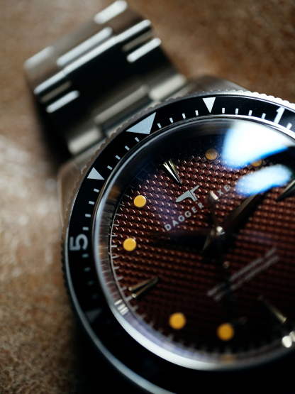 Dagger Axe DG-B6541 "Heritage GMT" – 39mm Vintage Tribute – 304L Steel Case – Seiko NH34 Movement – [Free Shipping & All Taxes Included]