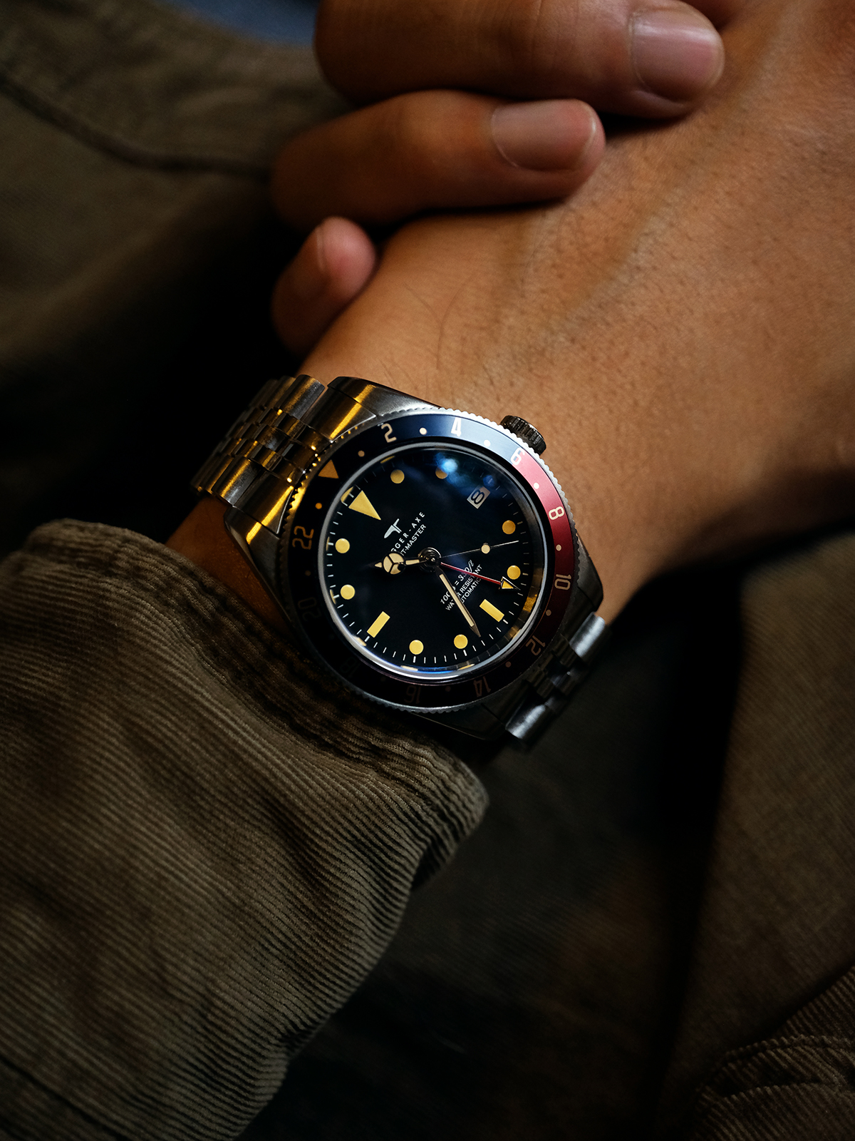 DAGGER AXE "Voyager" 1954 Tribute GMT Automatic - Ref. DG-B6543 | Tax & Duty Included