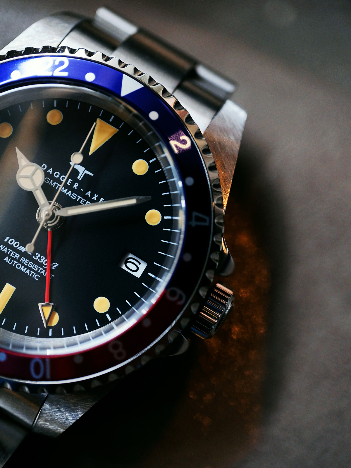 The "Transatlantic" Vintage GMT Pilot - Ref. DG-B6545 | Tax & Duty Included