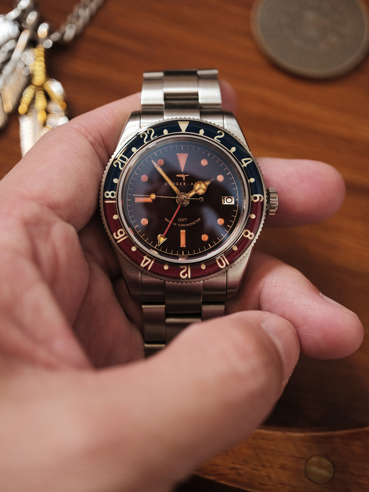 DAGGER AXE "The 1954 Survivor" GMT - Aged Hands Edition | Ref. DG-B6542 | Tax & Duty Included