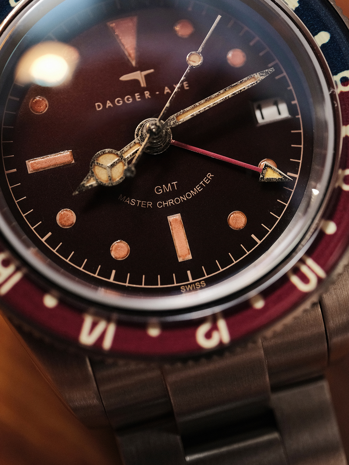 DAGGER AXE "The 1954 Survivor" GMT - Aged Hands Edition | Ref. DG-B6542 | Tax & Duty Included