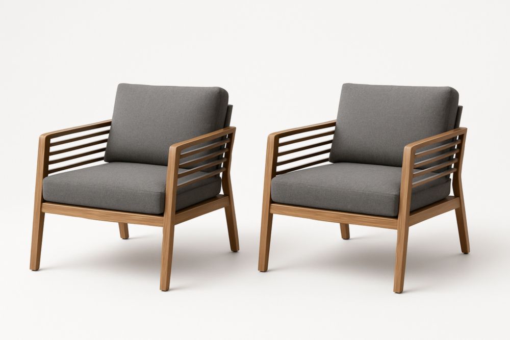 Paire de fauteuils en bois et tissu gris