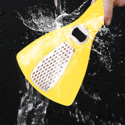 Triturar, abrir la botella, abrir la lata en tres en uno