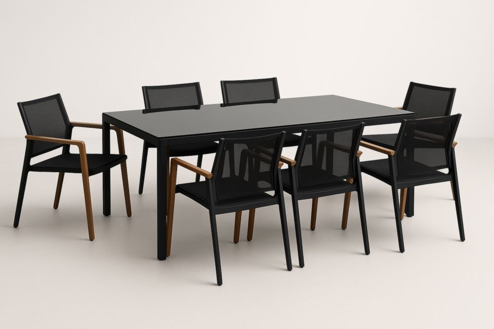 Set da pranzo da giardino con tavolo in vetro nero e 7 sedie con braccioli in legno massello-Homeviralo