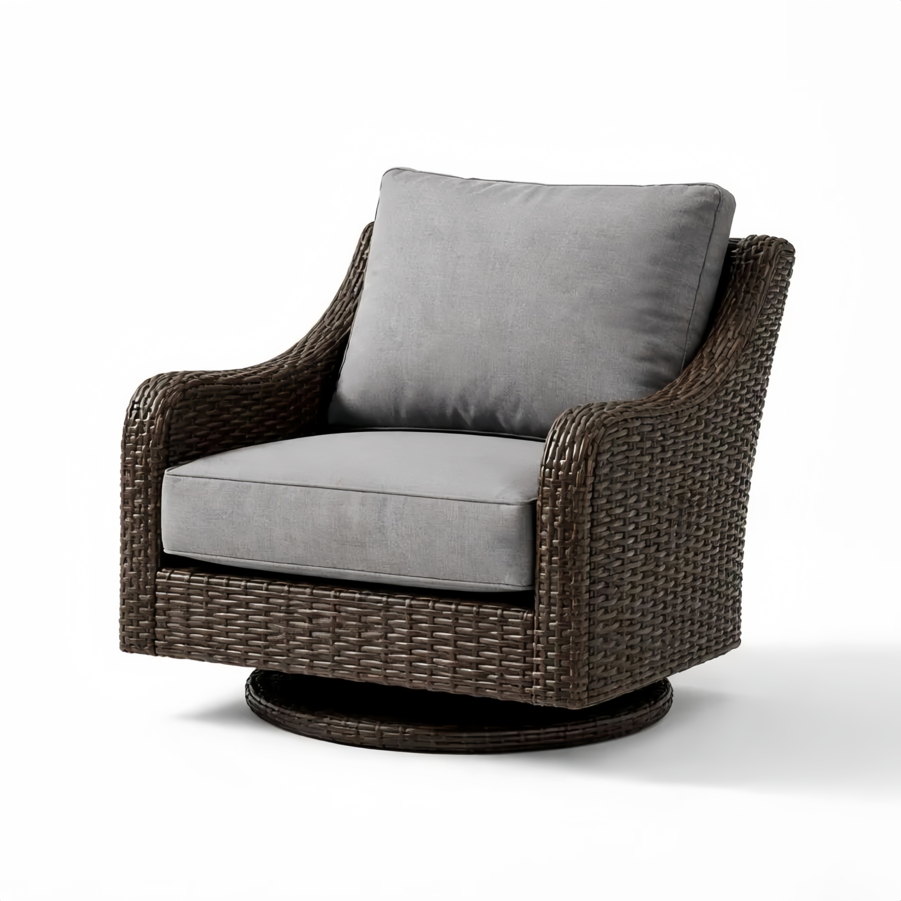 Poltrona in rattan sintetico con cuscino grigio
