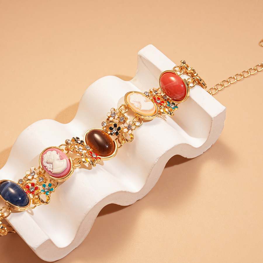 💎 Винтидж елегантна гривна JBK с камея, котешко око и емайлирани детайли