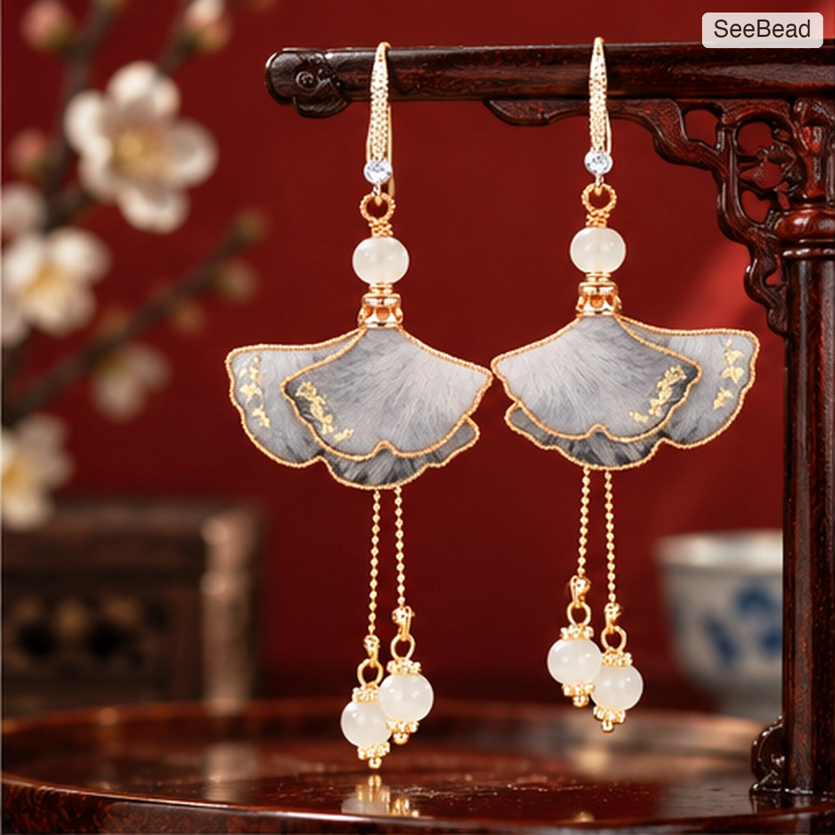Ink Wash Ginkgo Handmade Ronghua Earrings - scene
