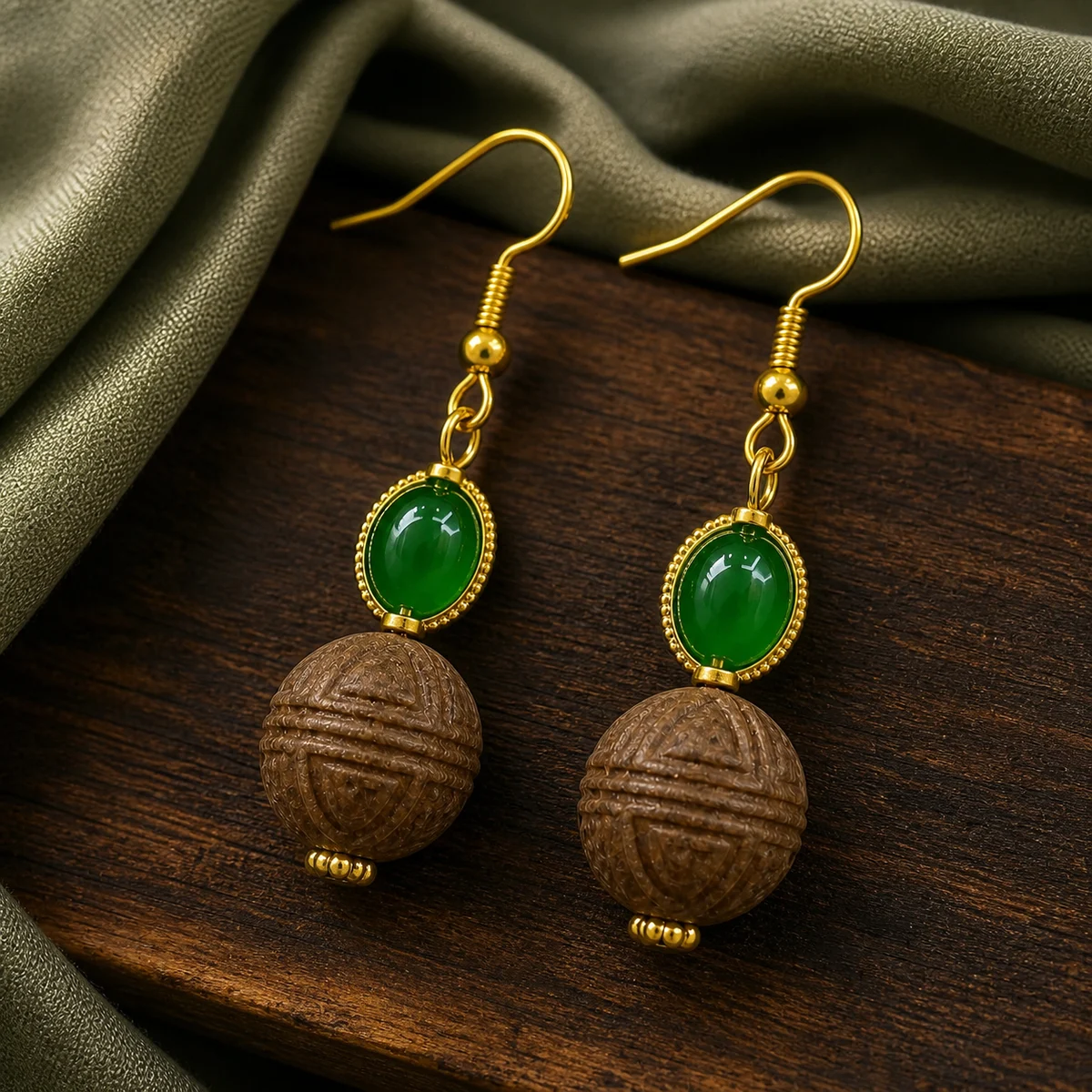 Green Gemstone Herbal Incense Earrings - Design Detail