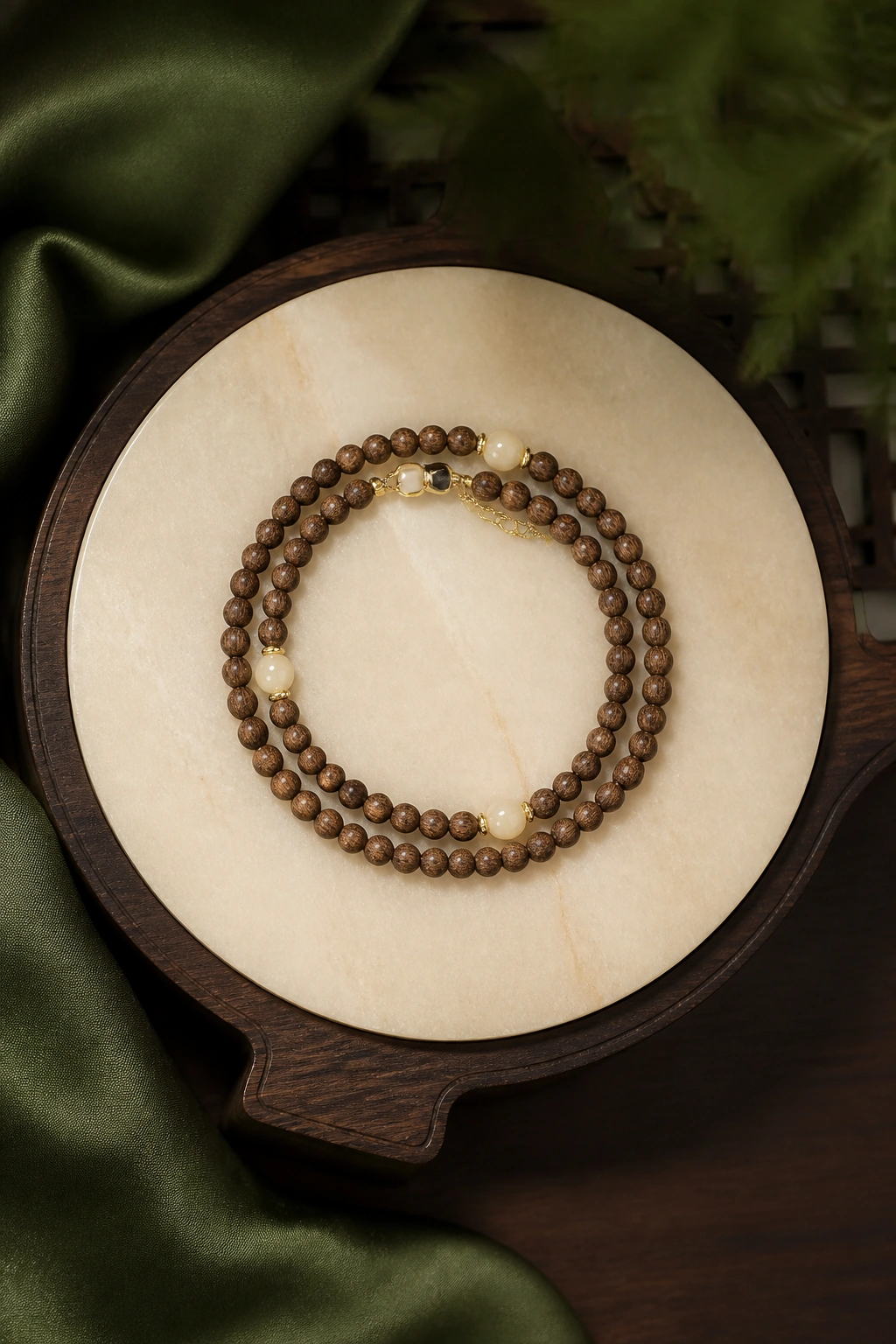 Green Agarwood and Hetian Jade Bracelet, 5mm - image 4