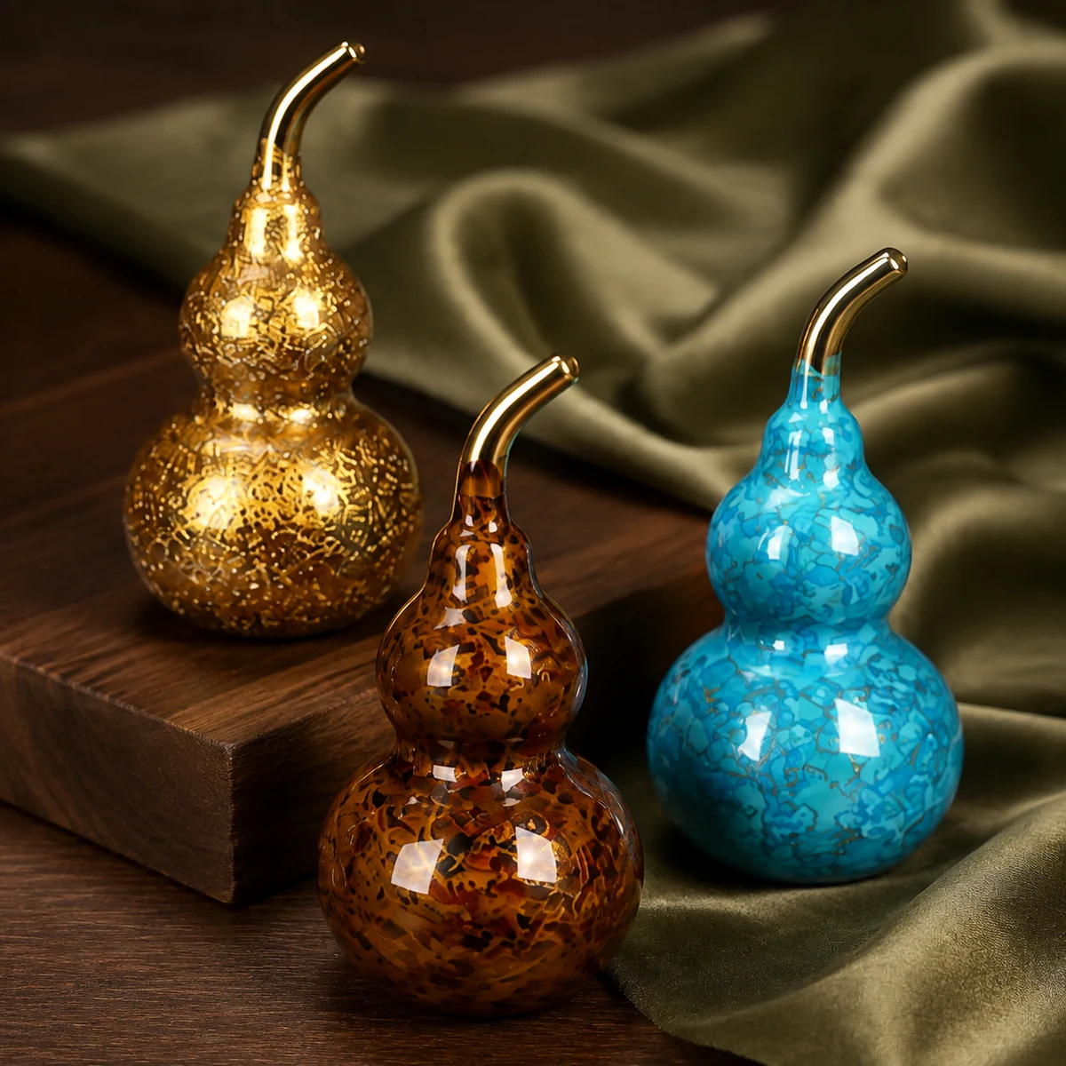 Hanging ornament material and hook detail