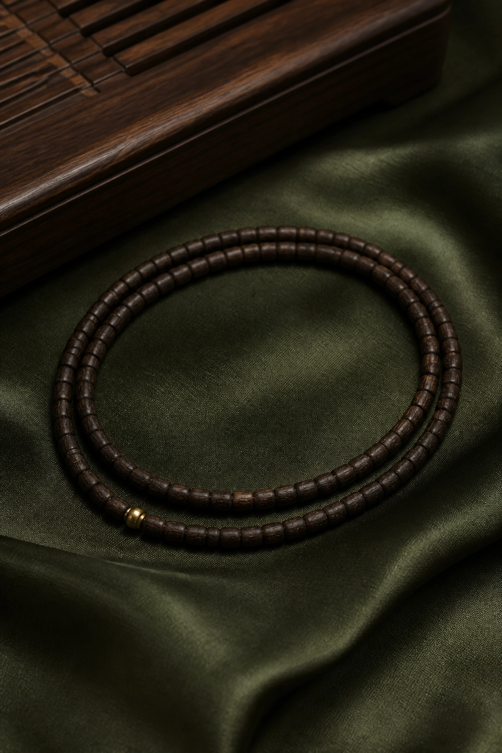 Green Agarwood Five-Element Necklace - Metal, 4mm - image 2
