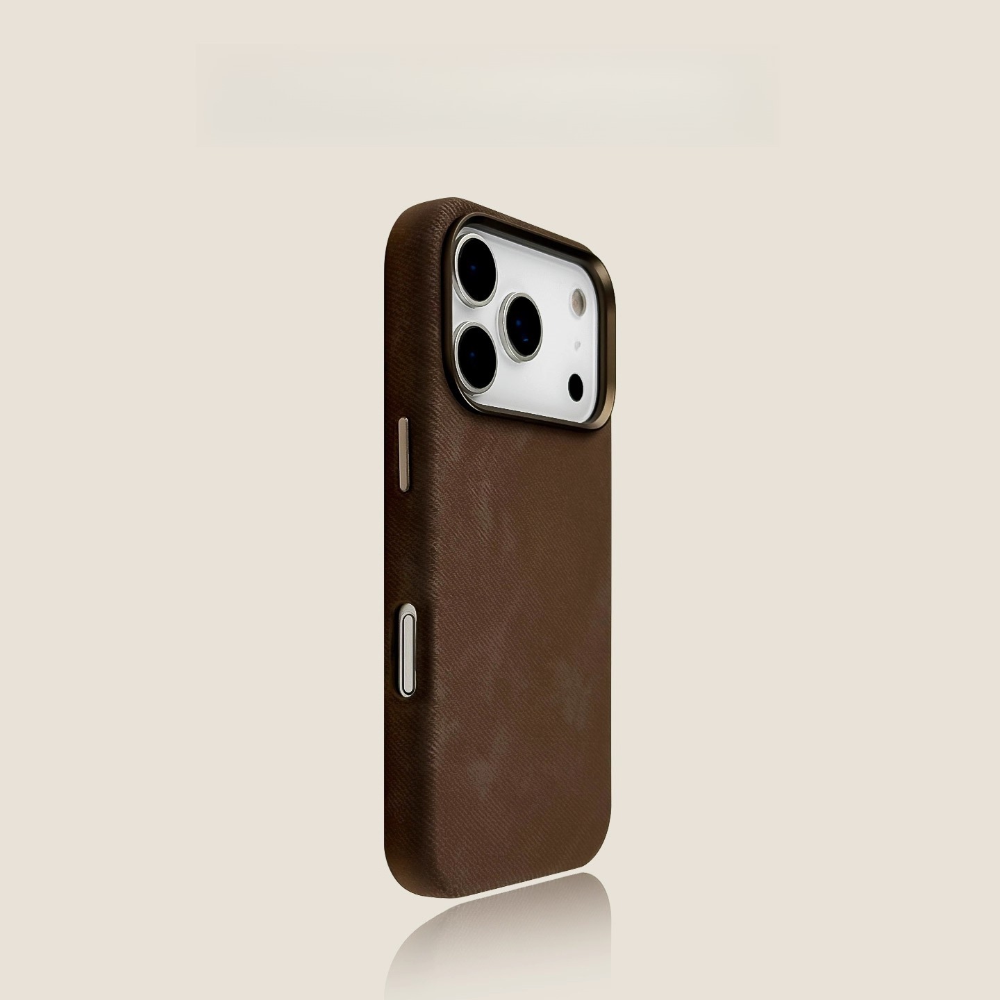 iPhone phone case with large holes, fashionable and trendy, suitable for men, women, and business.