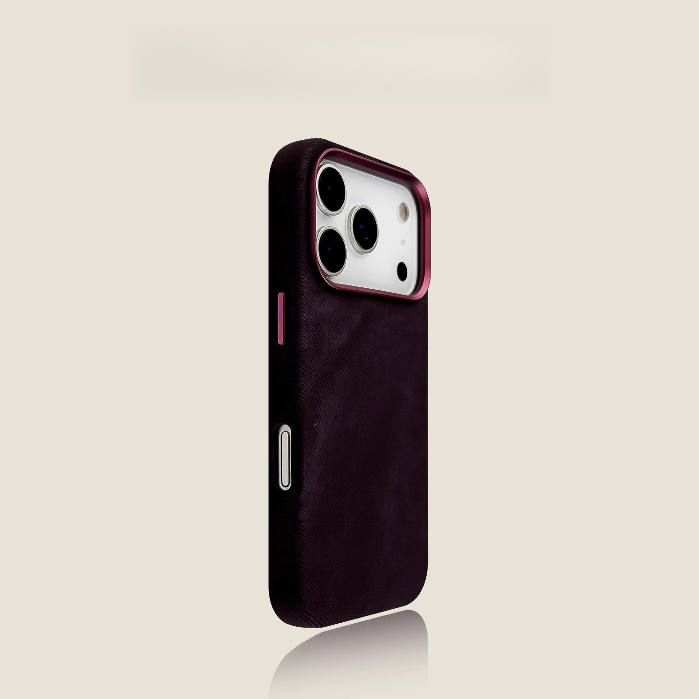 iPhone phone case with large holes, fashionable and trendy, suitable for men, women, and business.