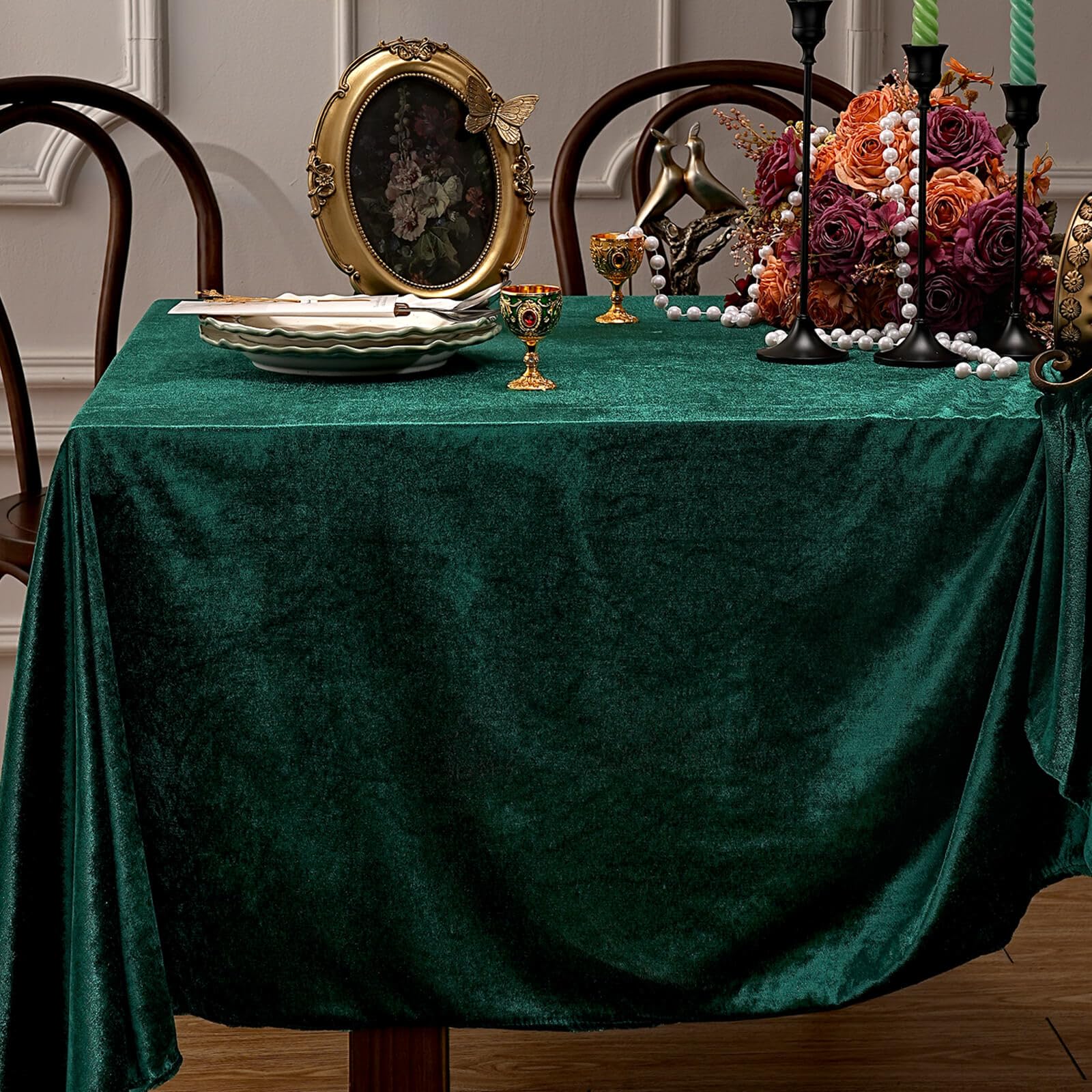 Velvet Tablecloth 60 x 102 Inch Lush Panne Rectangular Table Cloth for Banquet Party Wedding Baby Shower Decorations