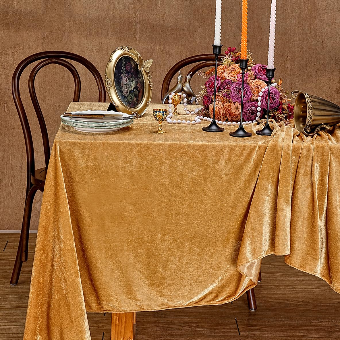 Velvet Tablecloth 60 x 102 Inch Lush Panne Rectangular Table Cloth for Banquet Party Wedding Baby Shower Decorations