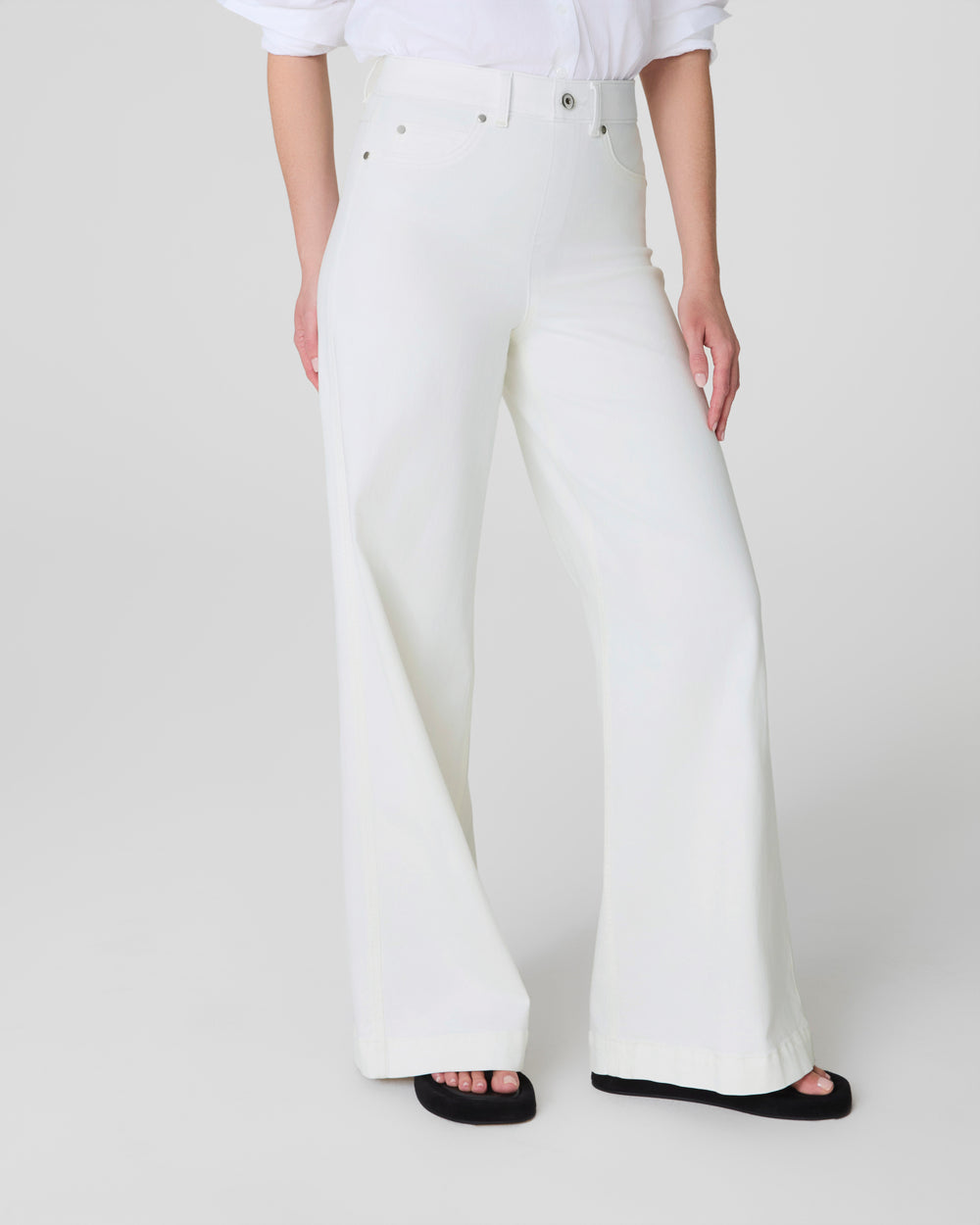 EveryWear Wide Leg Jeans