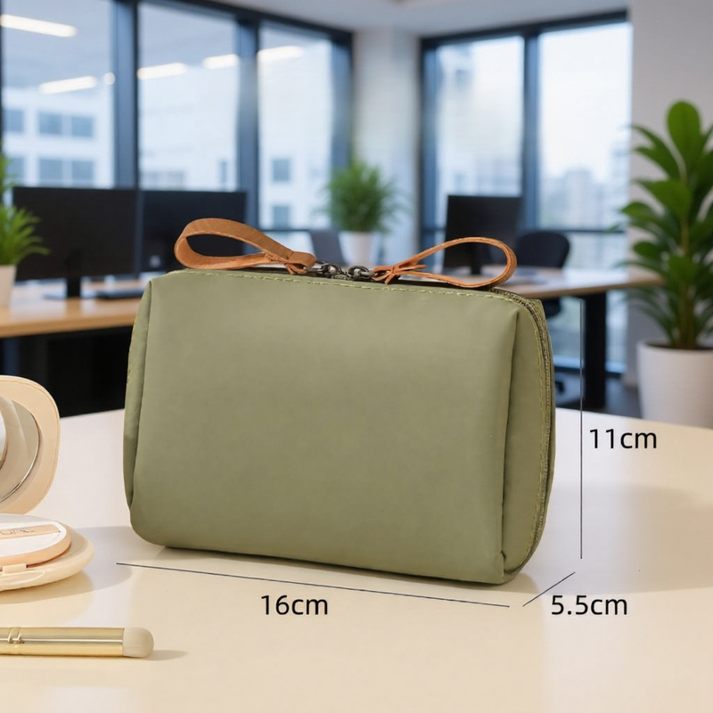 Stilvolle Mini-Lippenstift-Tasche für Damen