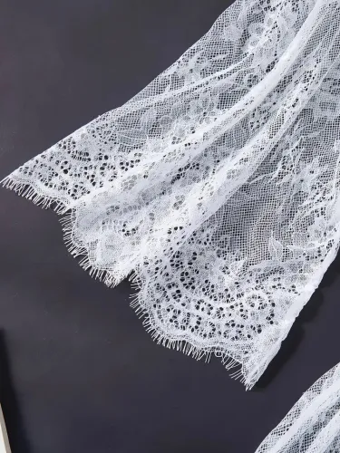 Дамски комплект нощница от дантела