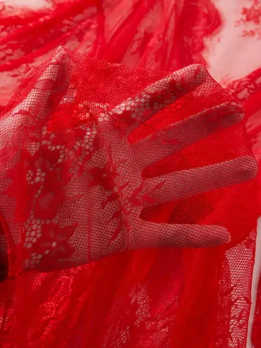 Дамски комплект нощница от дантела