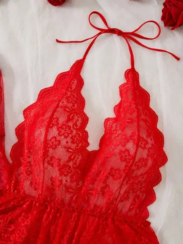 Дамски комплект нощница от дантела