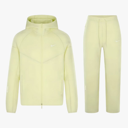 Ensemble Nike x Nocta Tech Fleece