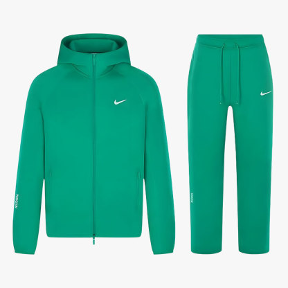Ensemble Nike x Nocta Tech Fleece