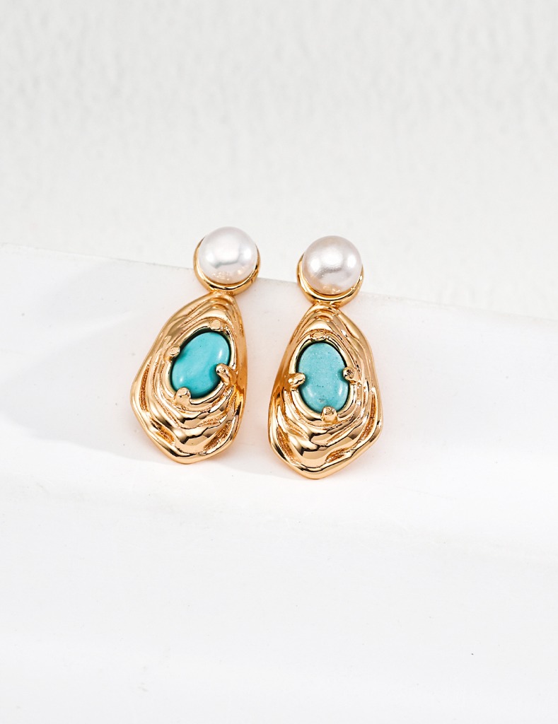 Pearl and turquoise bracelet