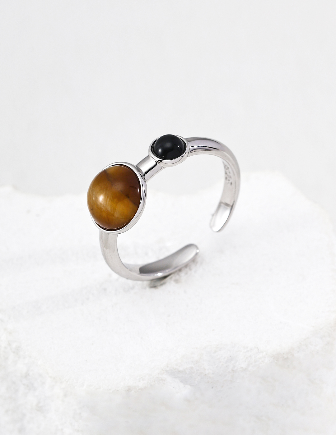 Sterling silver twin lucky charm ring