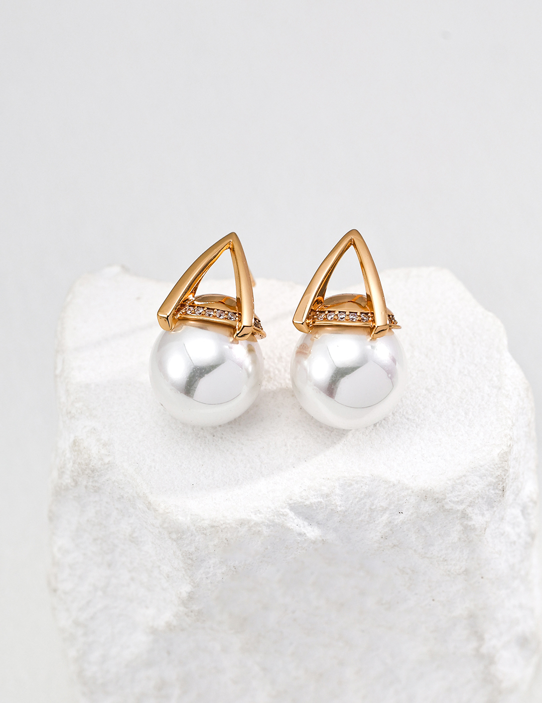 Contemporary geometric design concepts