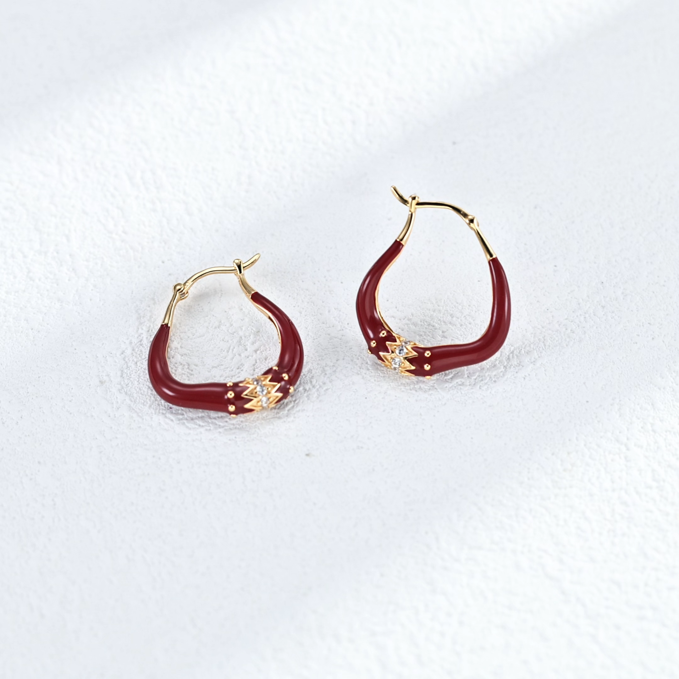 Simple and elegant enamel drop earrings