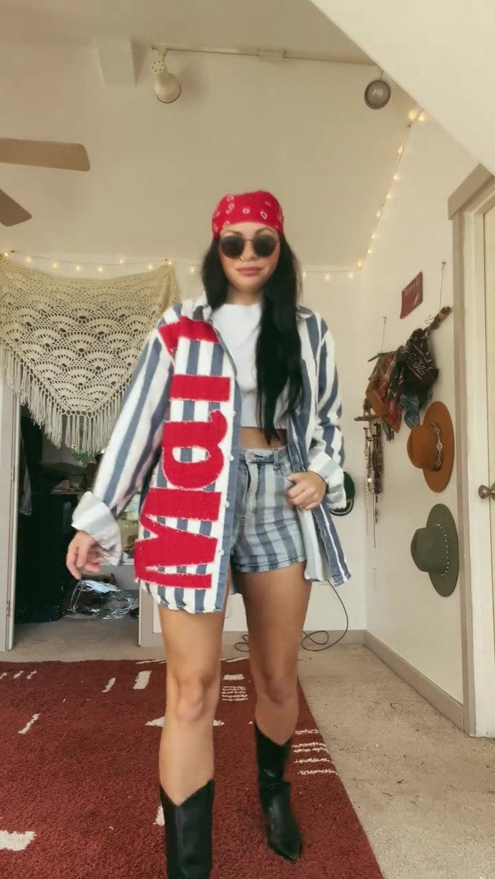 Howdy Western Striped Two-Piece Set – Oversized Shirt & High-Waisted Shorts