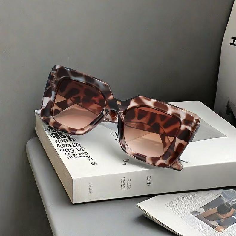 Solar Edge Oversized Square Sunglasses
