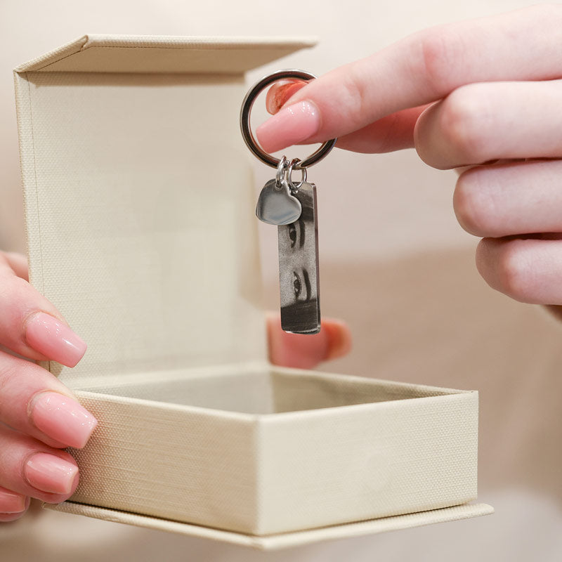 Eye - Shaped Stainless Steel Keychain