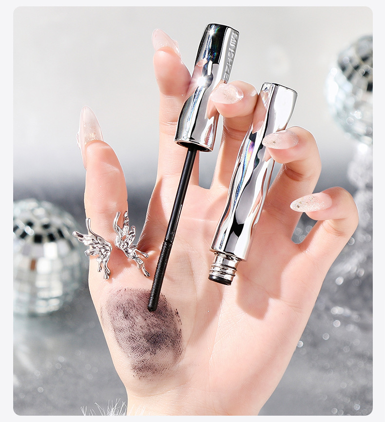 Baza do rzęs wodoodporna – wydłuża, podkręca i utrwala bez smug