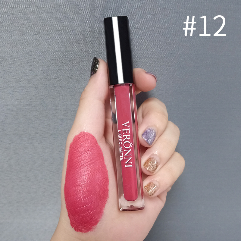 Płynna Pomadka Matowa w Kwadratowej Tubie – Idealne Usta Cały Dzień!