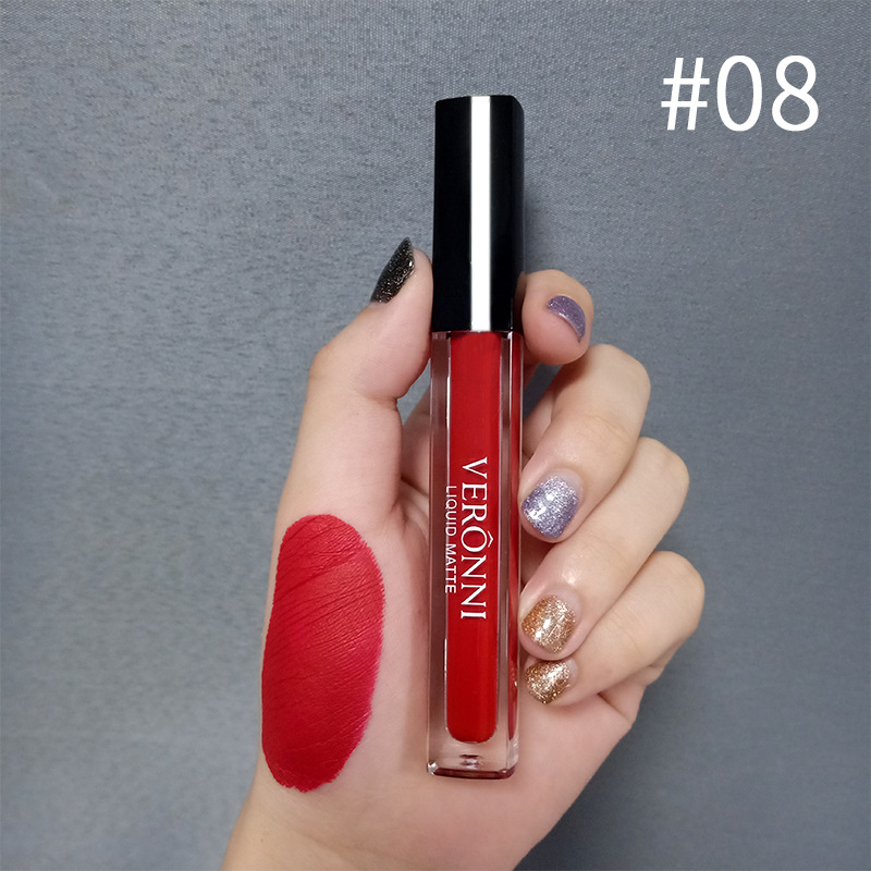 Płynna Pomadka Matowa w Kwadratowej Tubie – Idealne Usta Cały Dzień!