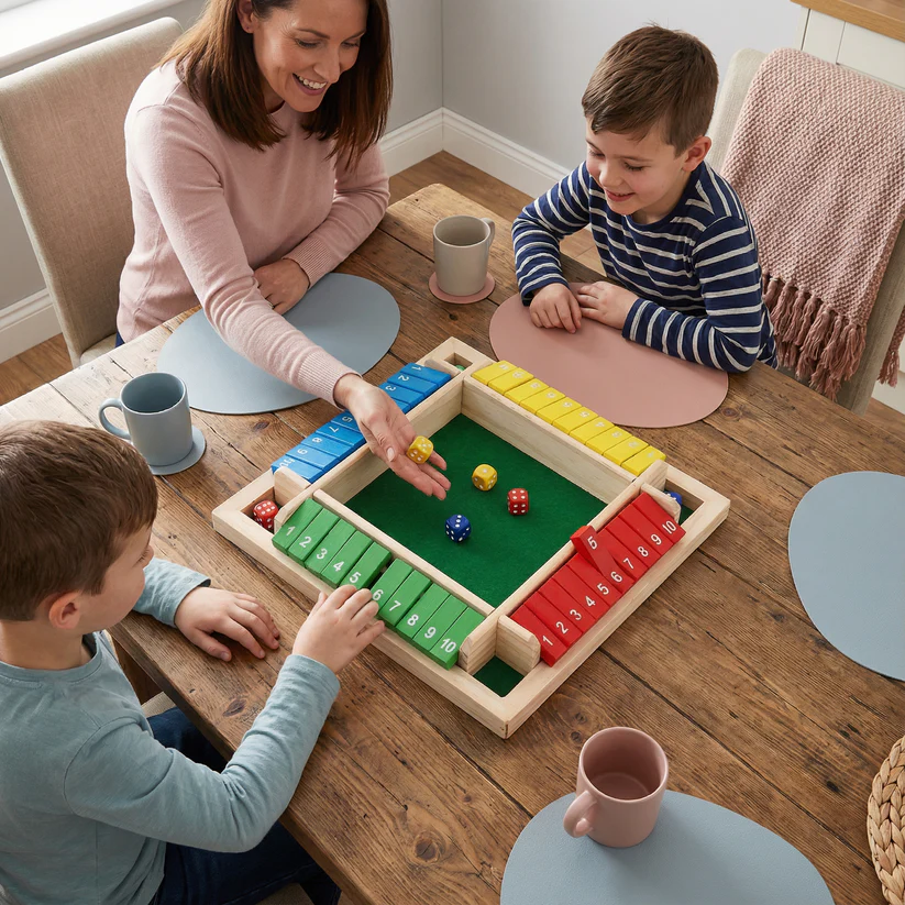 Rodzinna gra Shut The Box – Zestaw dla 4 graczy