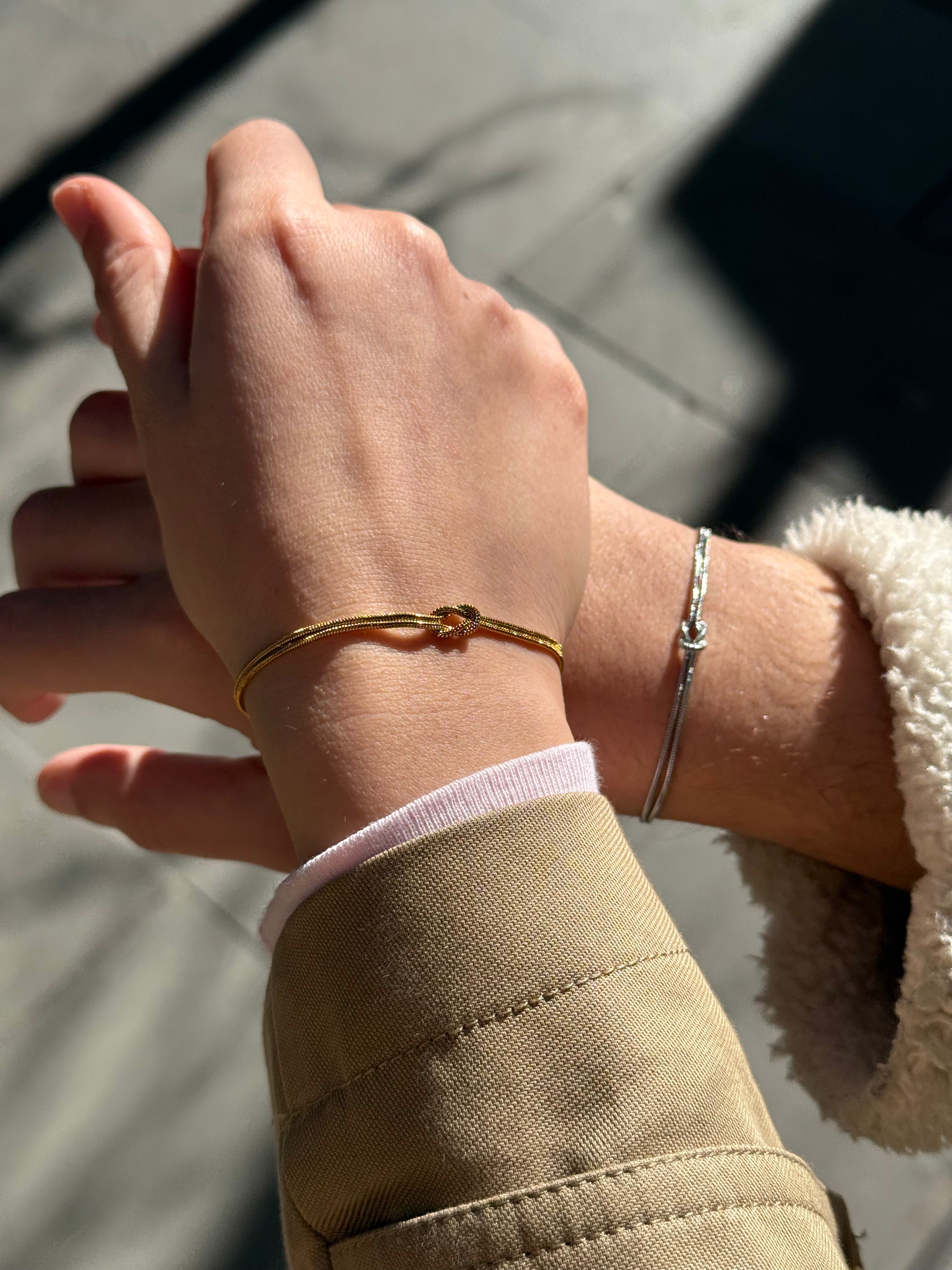 Гривна с възел на обещанието