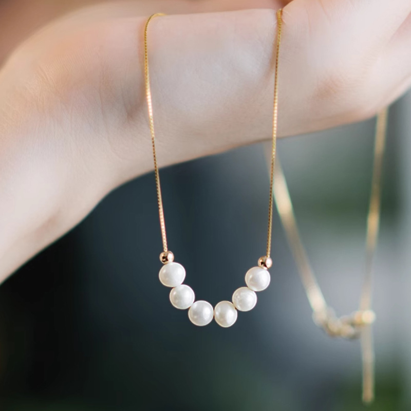 Collier Élégance – 6 Perles d'Eau Douce