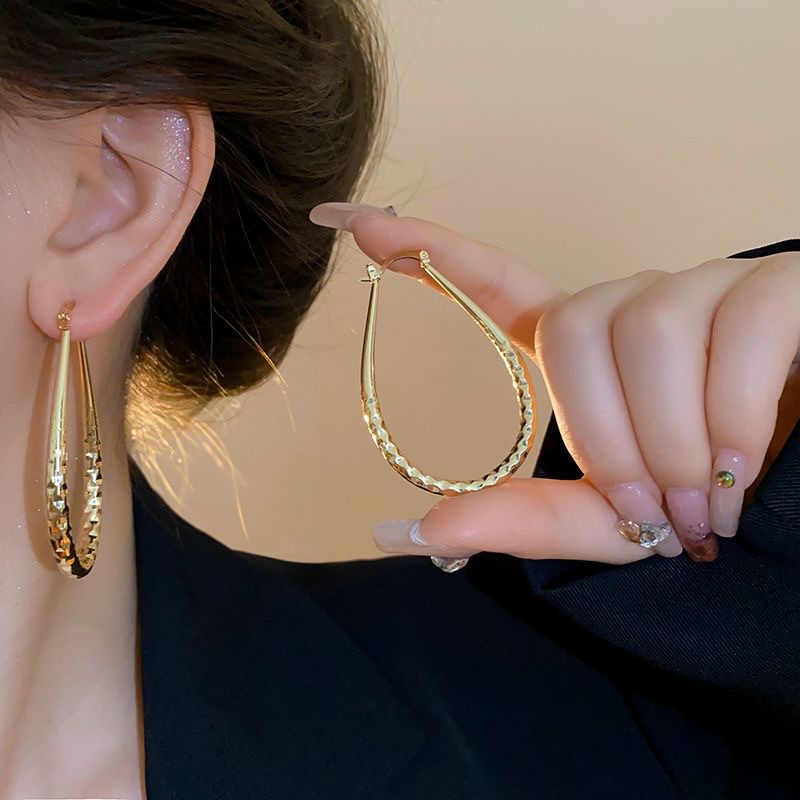 🎉 1 acheté, 1 offert (2 paires) 🎁 Créoles pour femme à facettes diamant – Élégantes et étincelantes 💎