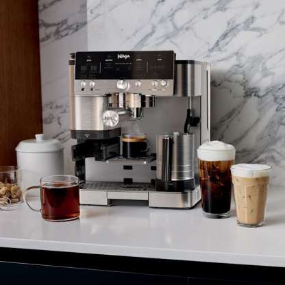 Ninja Luxe™ Café Premier y Licuadora portátil Ninja Blast™ Combo