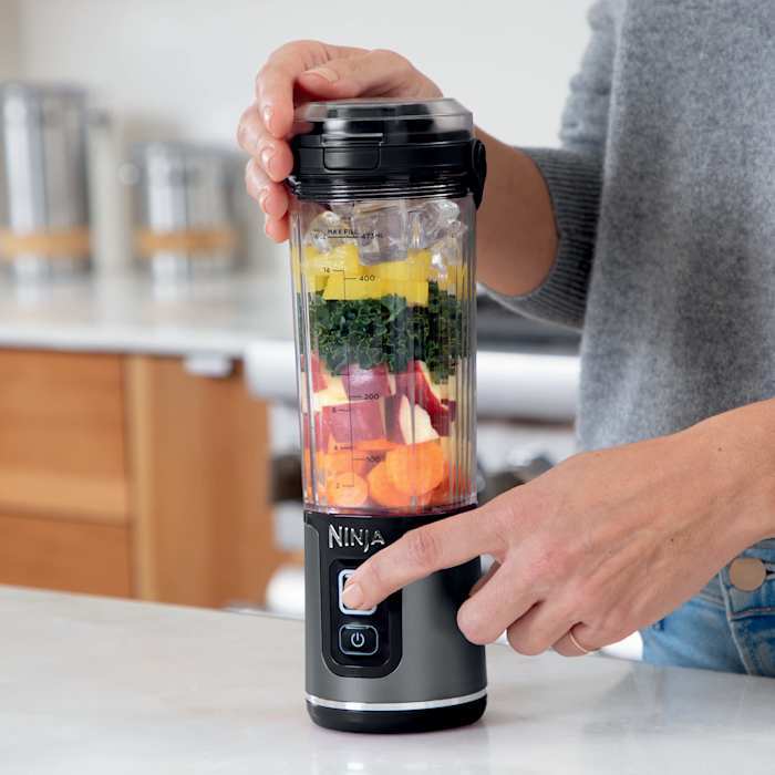 Ninja Luxe™ Café Premier y Licuadora portátil Ninja Blast™ Combo