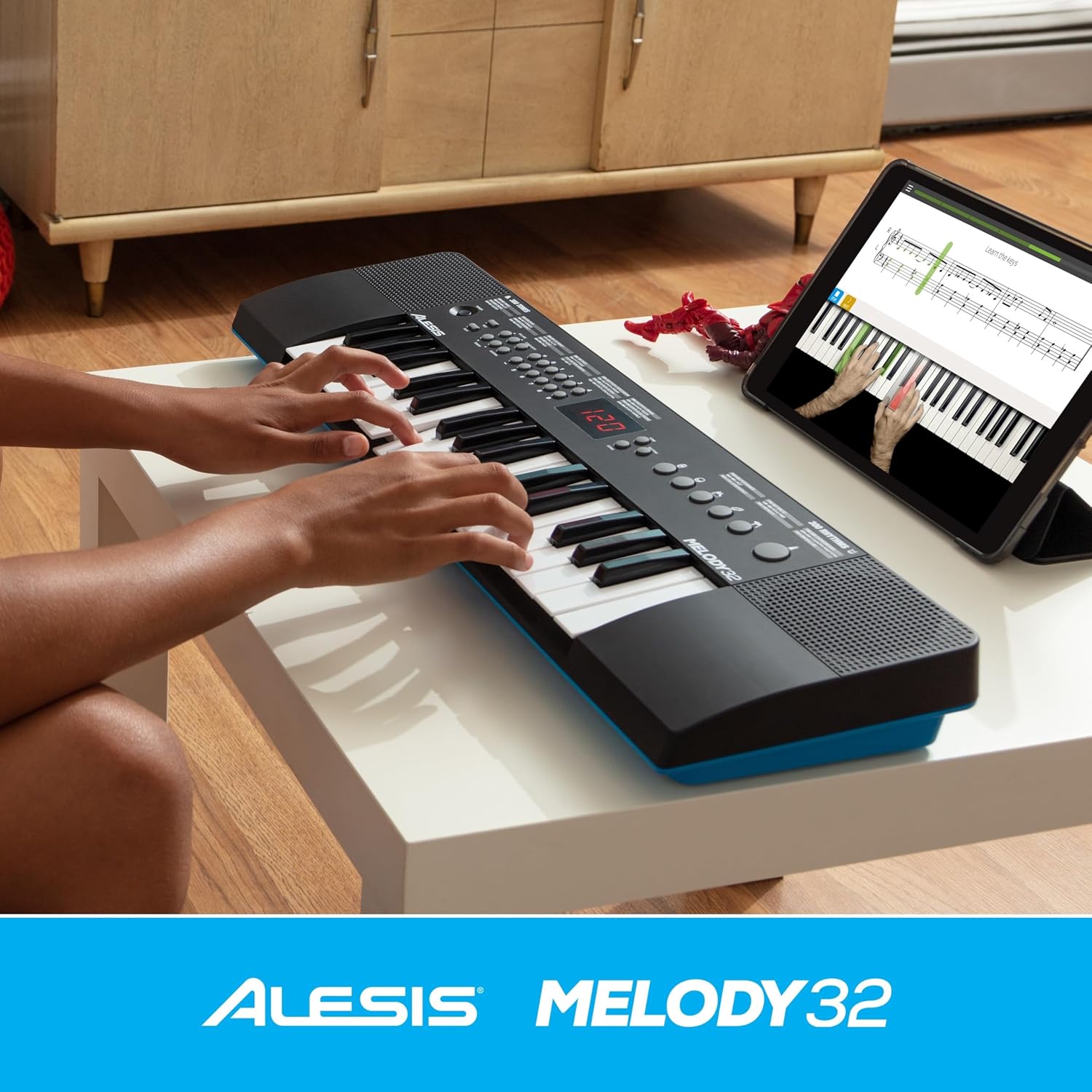 Alesis Melody 61 - Piano eléctrico con 61 teclas, Teclado Musical con altavoces, audífonos, micrófono, soporte para piano, atril y taburete