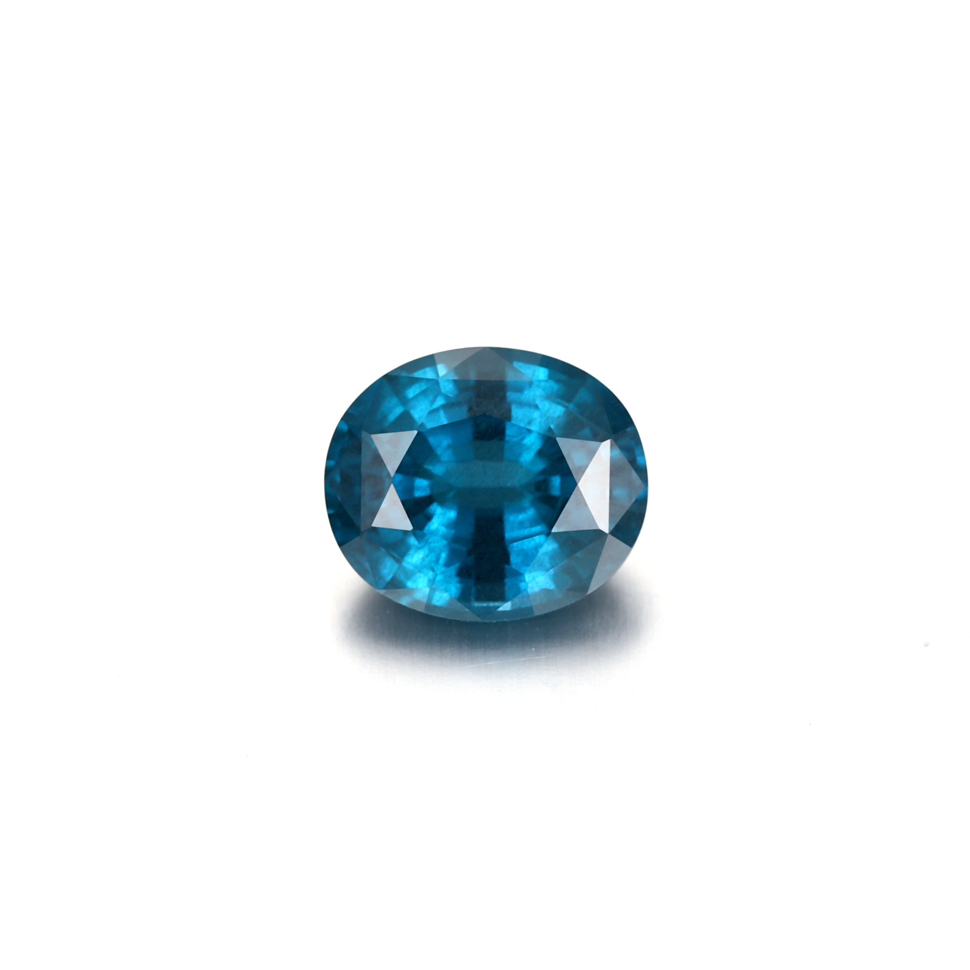 10Carat Oval Cut Lab Grown Lagoon Blue Sapphire 
