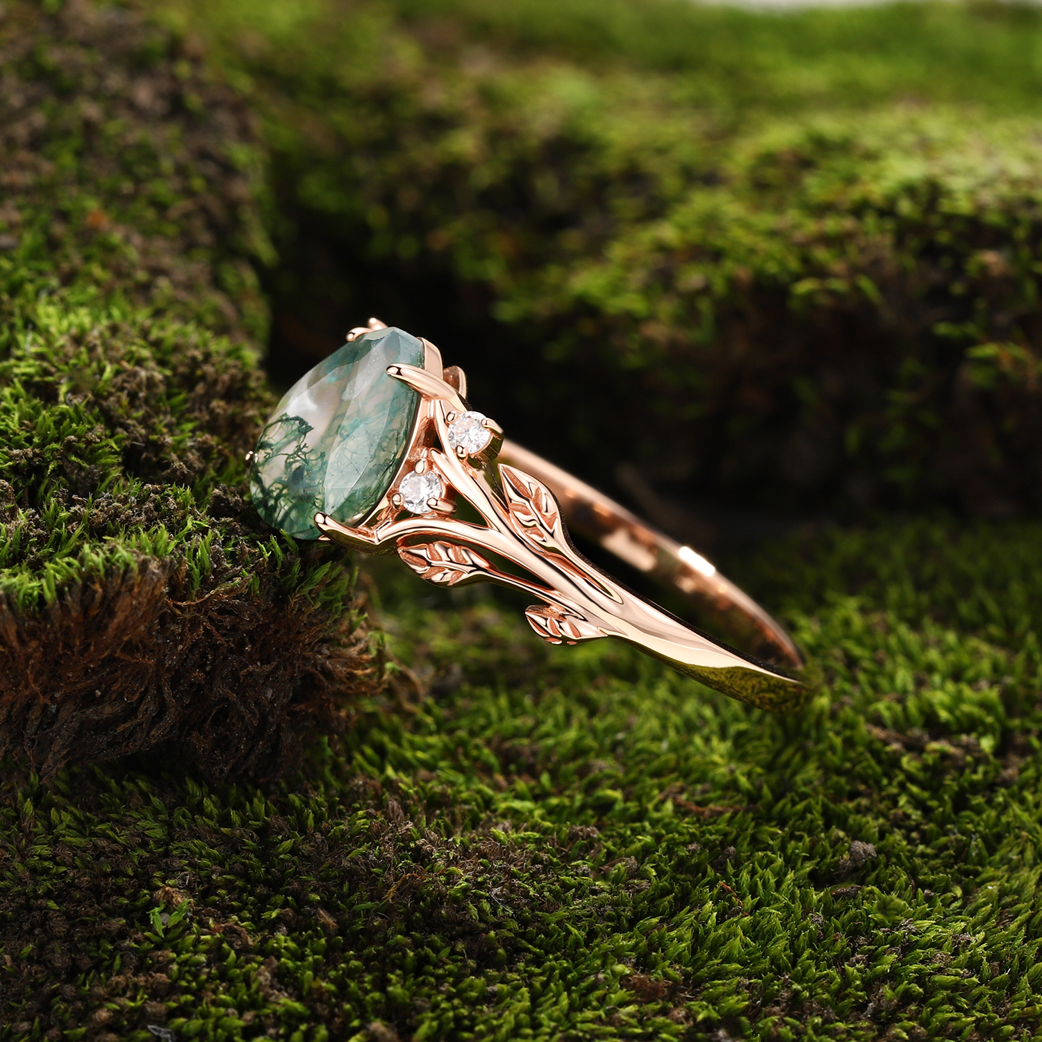 Whispers of the Forest – Pear Moss Agate Engagement Ring in Rose Gold with Leaf Vine & Diamonds
